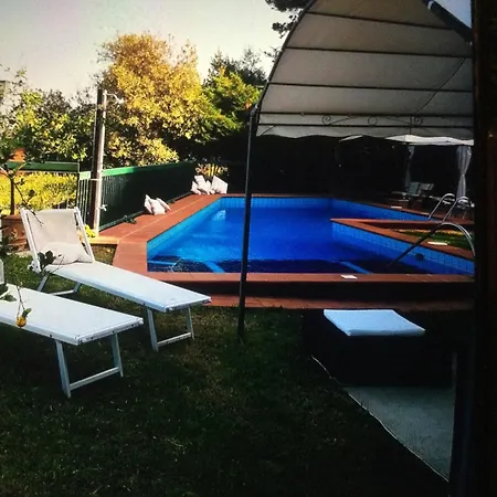 Casa Con Piscina Ilaria Feriehus *